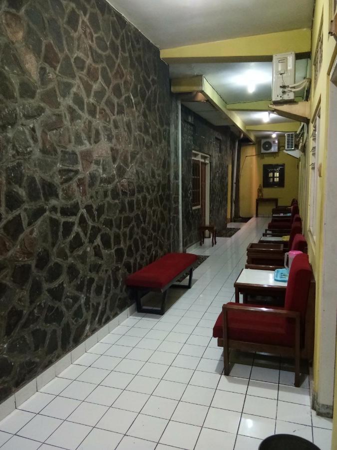 Hotel Prayogo Lama Prawirotaman Jogyakarta Zewnętrze zdjęcie